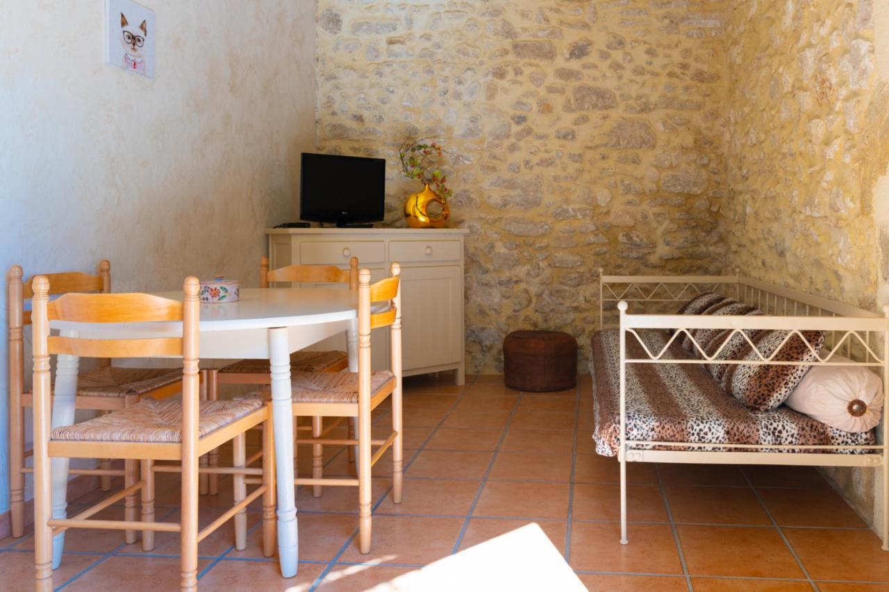 Bed and Breakfast Le Mas Du Chat Cavaillon Exteriér fotografie