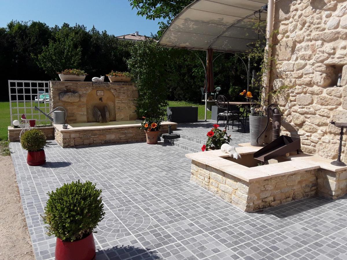 Bed and Breakfast Le Mas Du Chat Cavaillon Exteriér fotografie