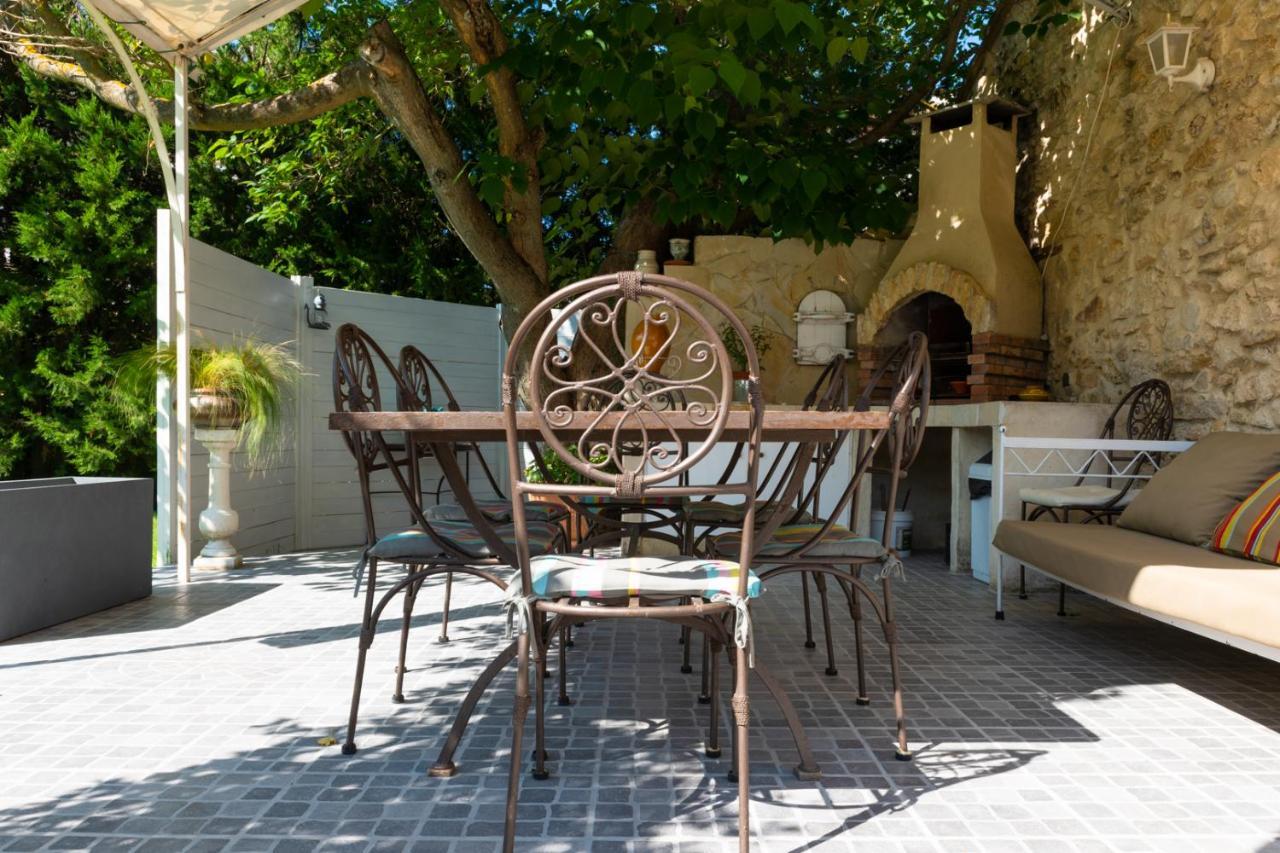 Bed and Breakfast Le Mas Du Chat Cavaillon Exteriér fotografie