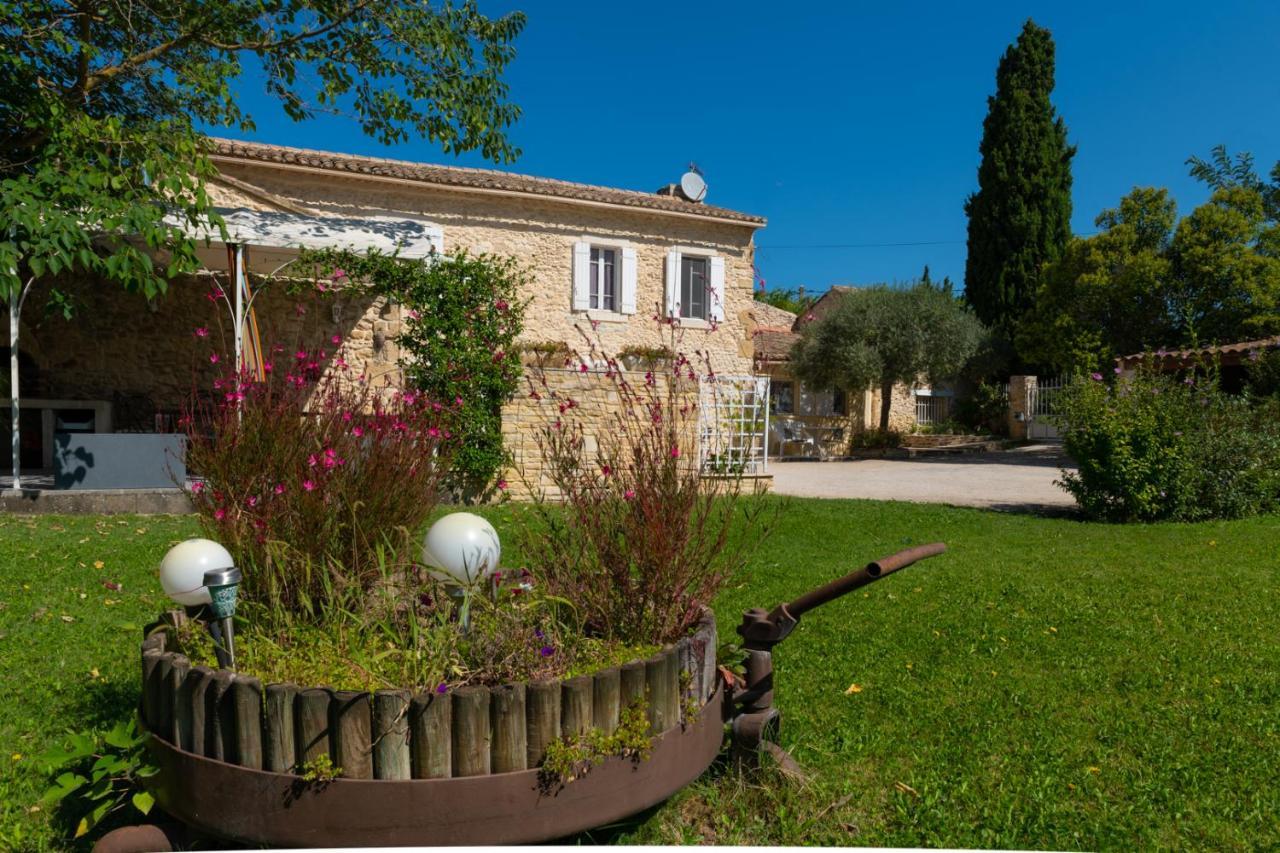 Bed and Breakfast Le Mas Du Chat Cavaillon Exteriér fotografie